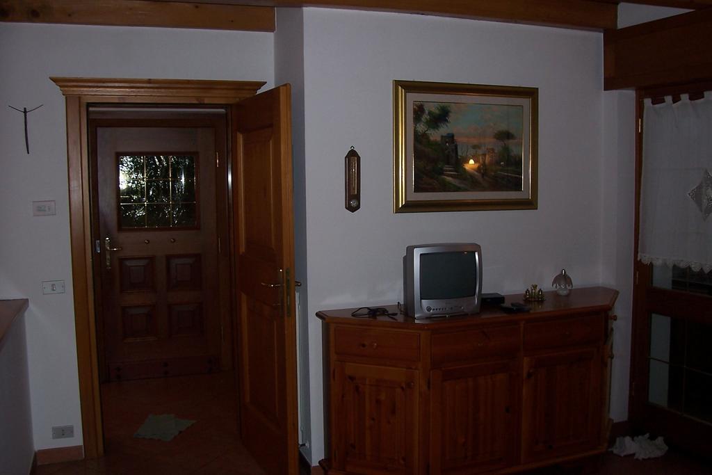 Fabbricato Indipendente Centro Apartment Lozzo Cadore Cameră foto