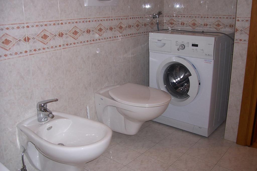 Fabbricato Indipendente Centro Apartment Lozzo Cadore Cameră foto
