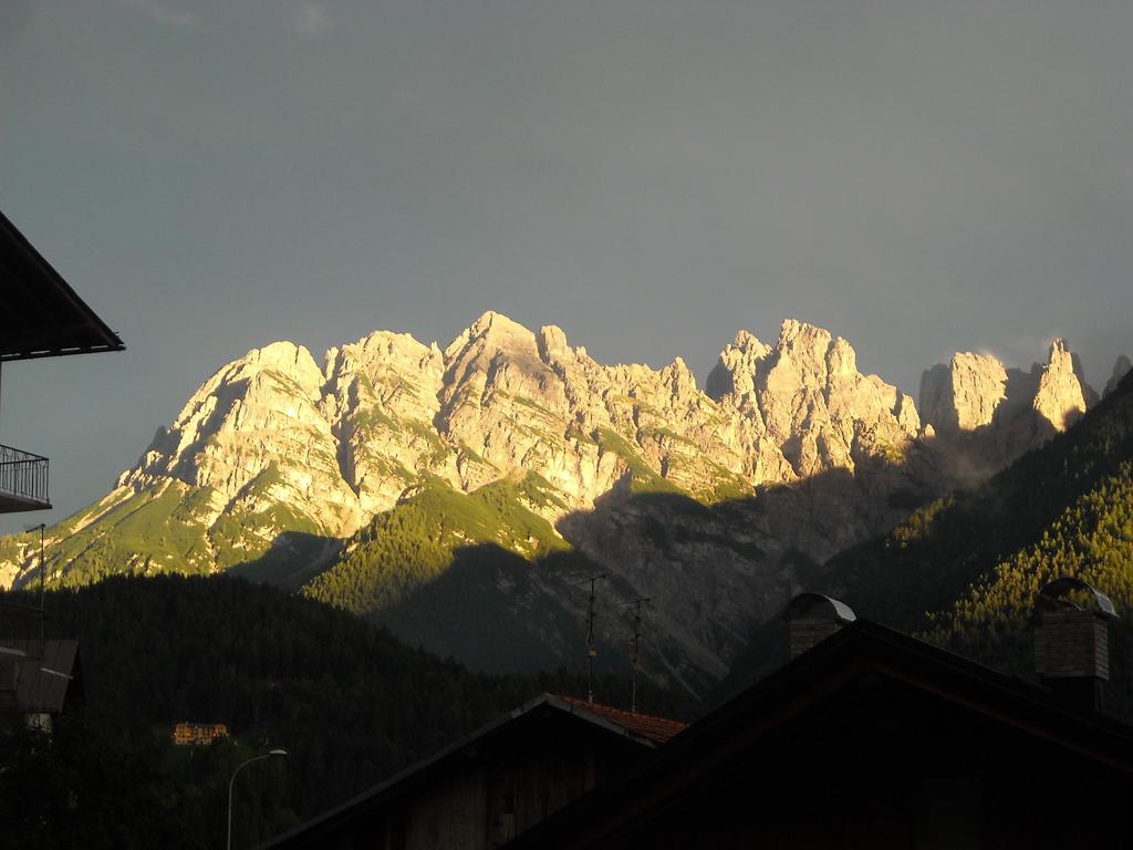Fabbricato Indipendente Centro Apartment Lozzo Cadore Exterior foto